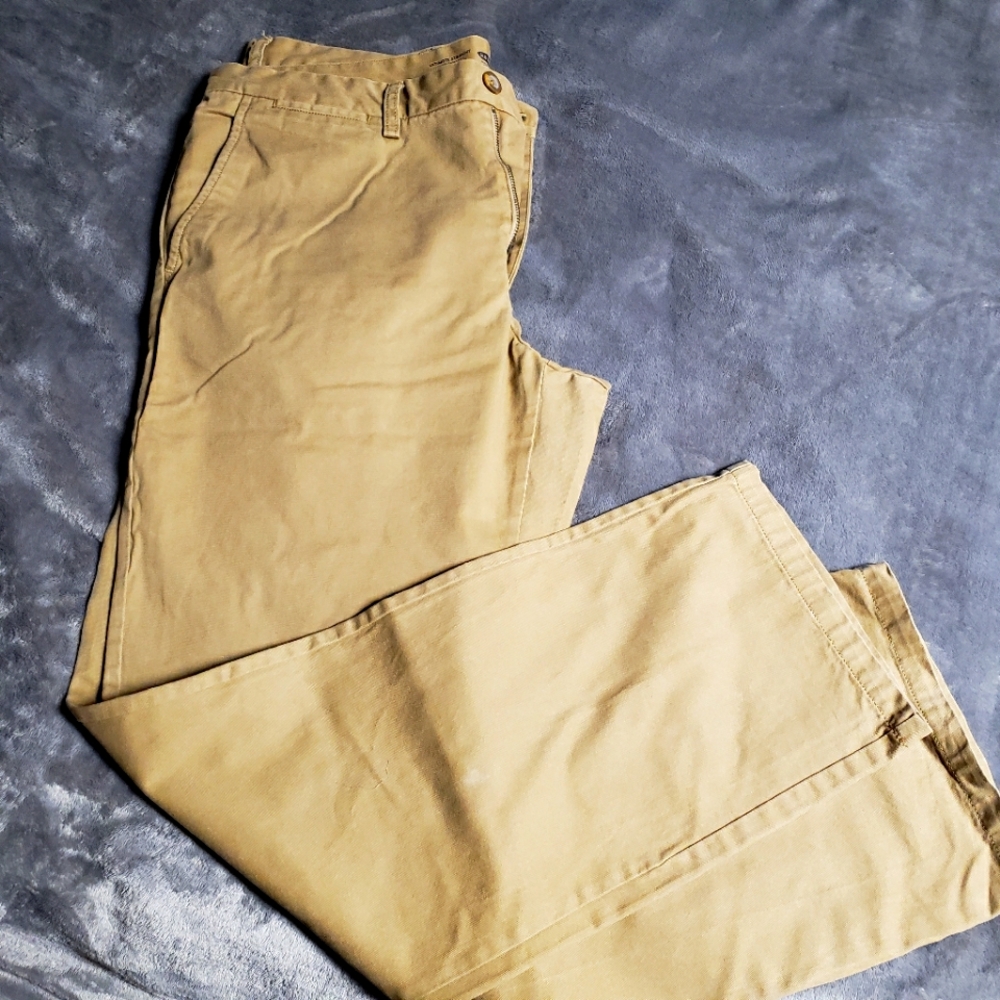 Old Navy Ultimate Stretch Khaki Pants 36x34"